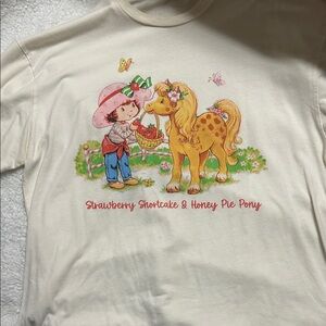 Strawberry Shortcake & Honey Pie Pony Kids Cream T-Shirt